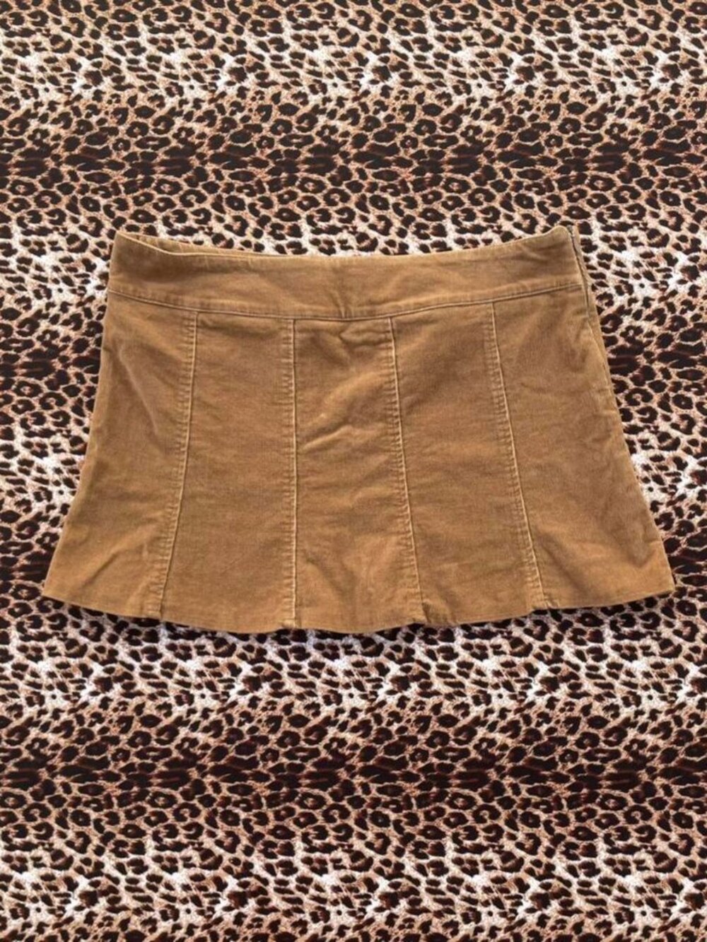90s/00s tan corduroy mini skirt